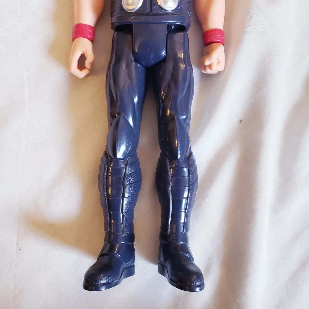Hasbro Marvel Thor Action Figure